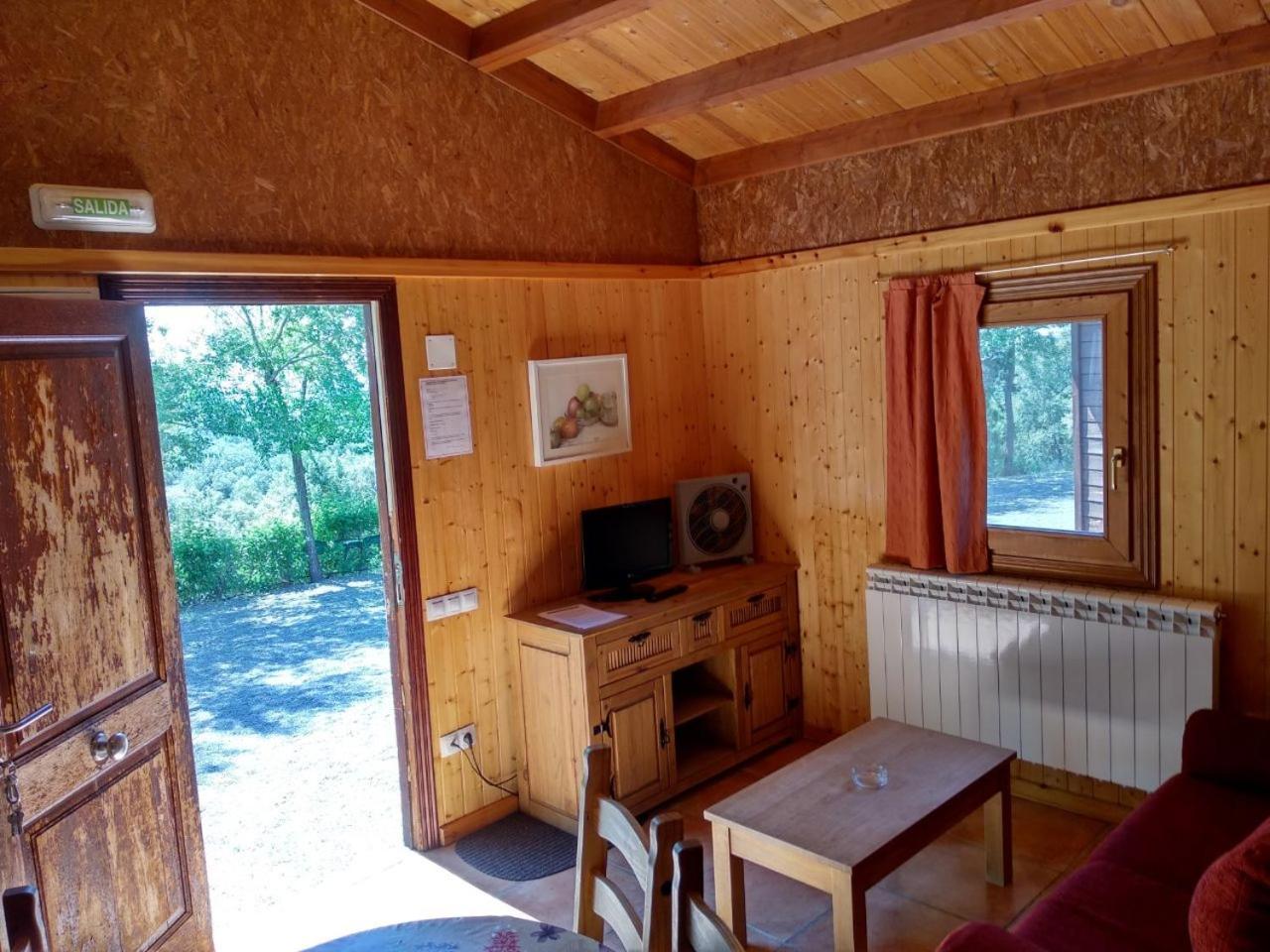 Camping Casa Fausto Cerca De Dinopolis Formiche Alto Zewnętrze zdjęcie