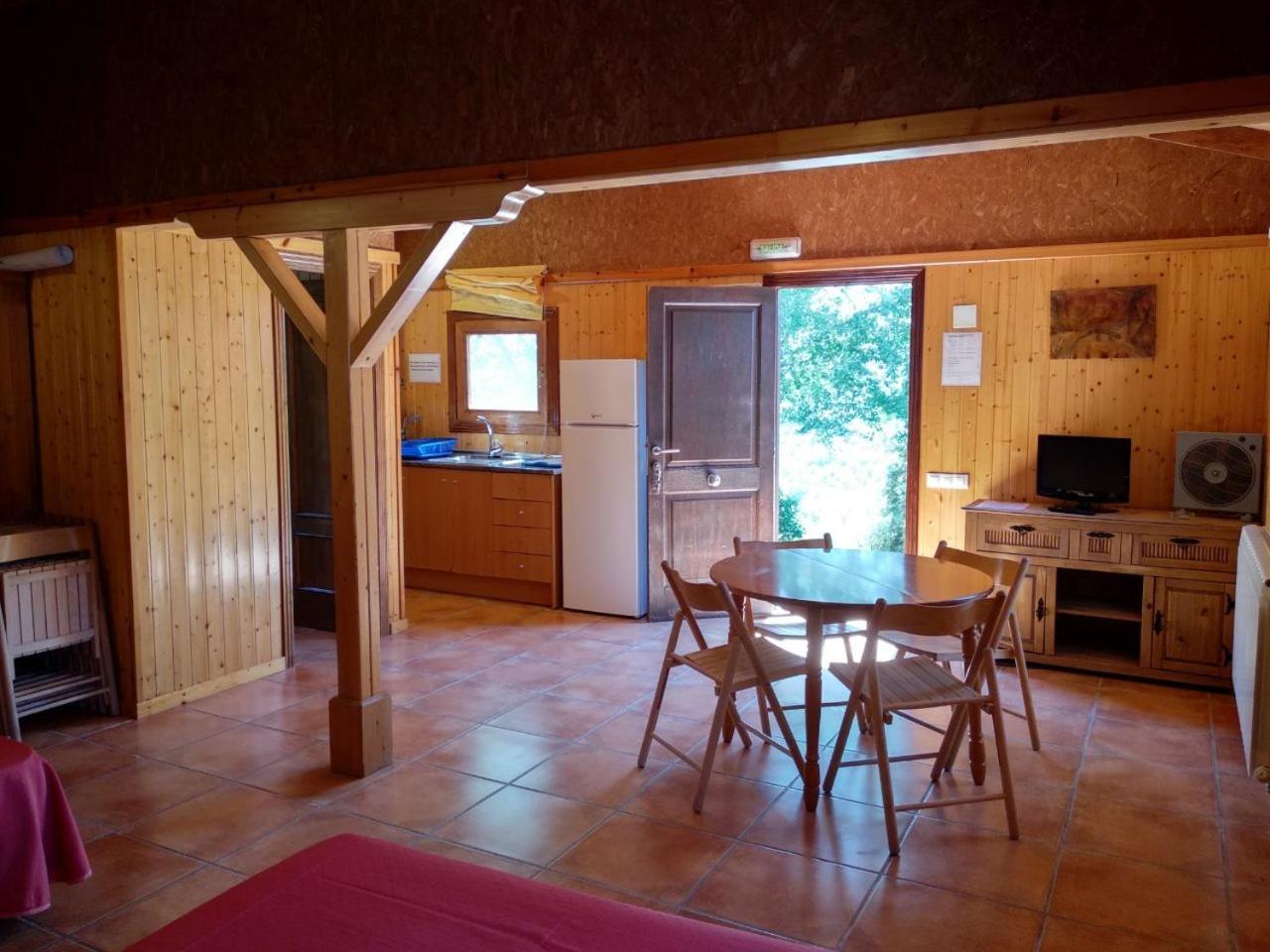 Camping Casa Fausto Cerca De Dinopolis Formiche Alto Zewnętrze zdjęcie